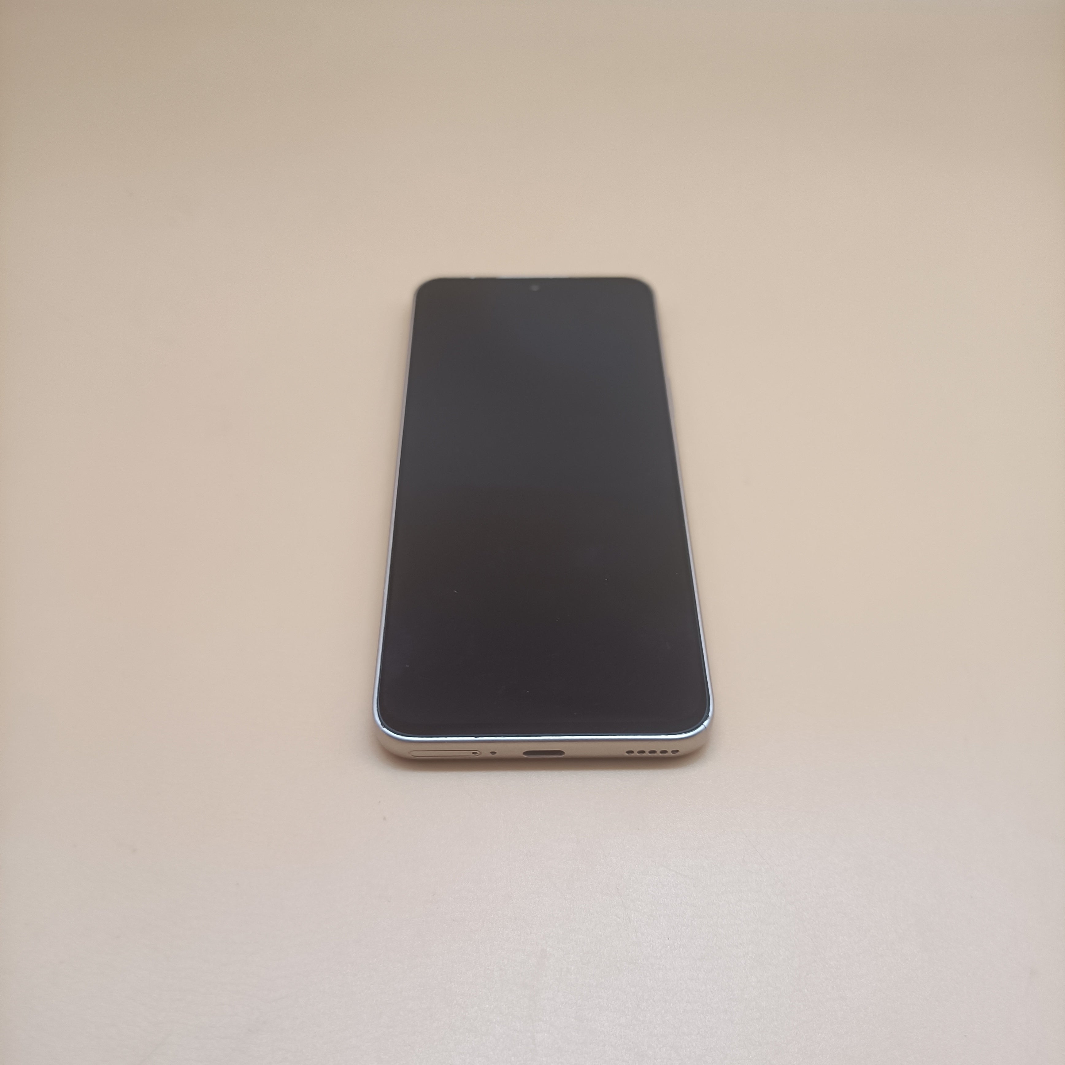Alphawolf Smartphones,Three cameras, simple and easy to use