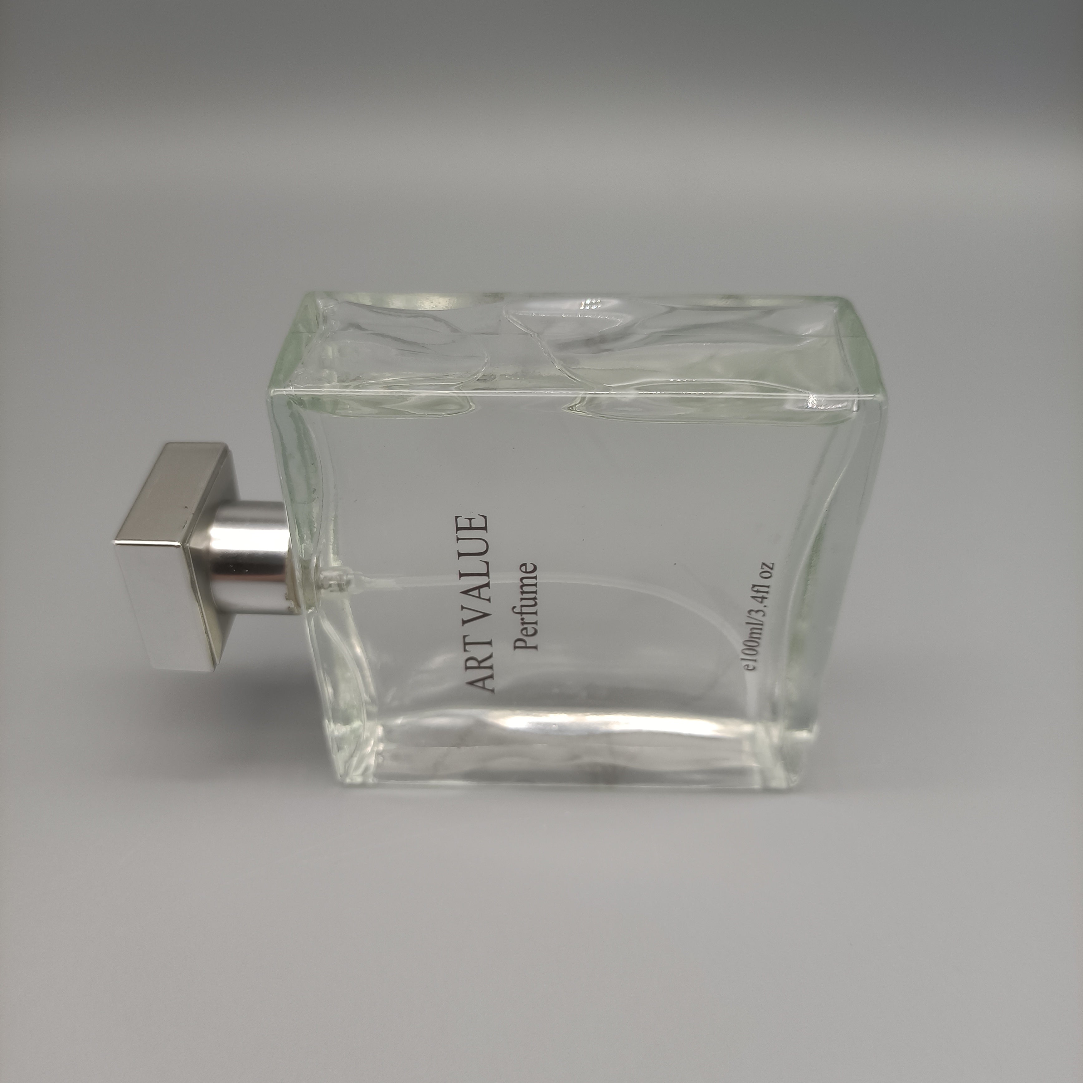 ART VALUE Perfume, a unique blend of scents that stays fresh and suitable for all occasions