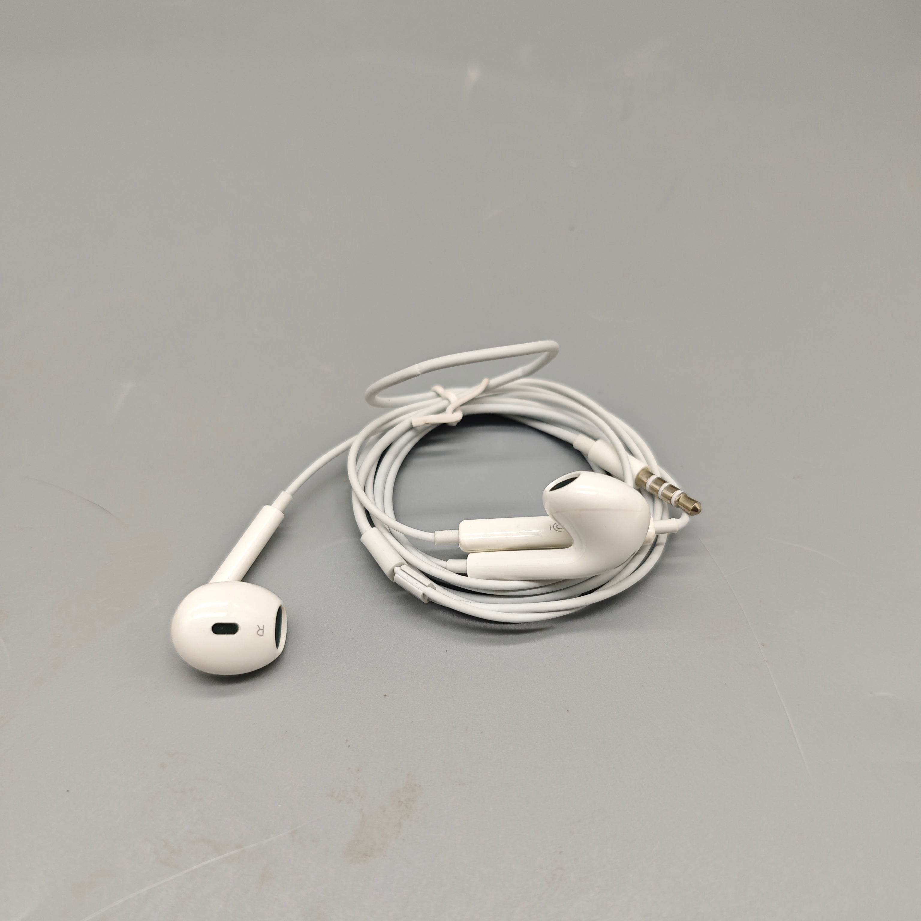 HUAZIX Earphones Active Noise Cancelling In-Ear Headphones 20Hz-20kHz Frequency 32Ω Impedance White Color