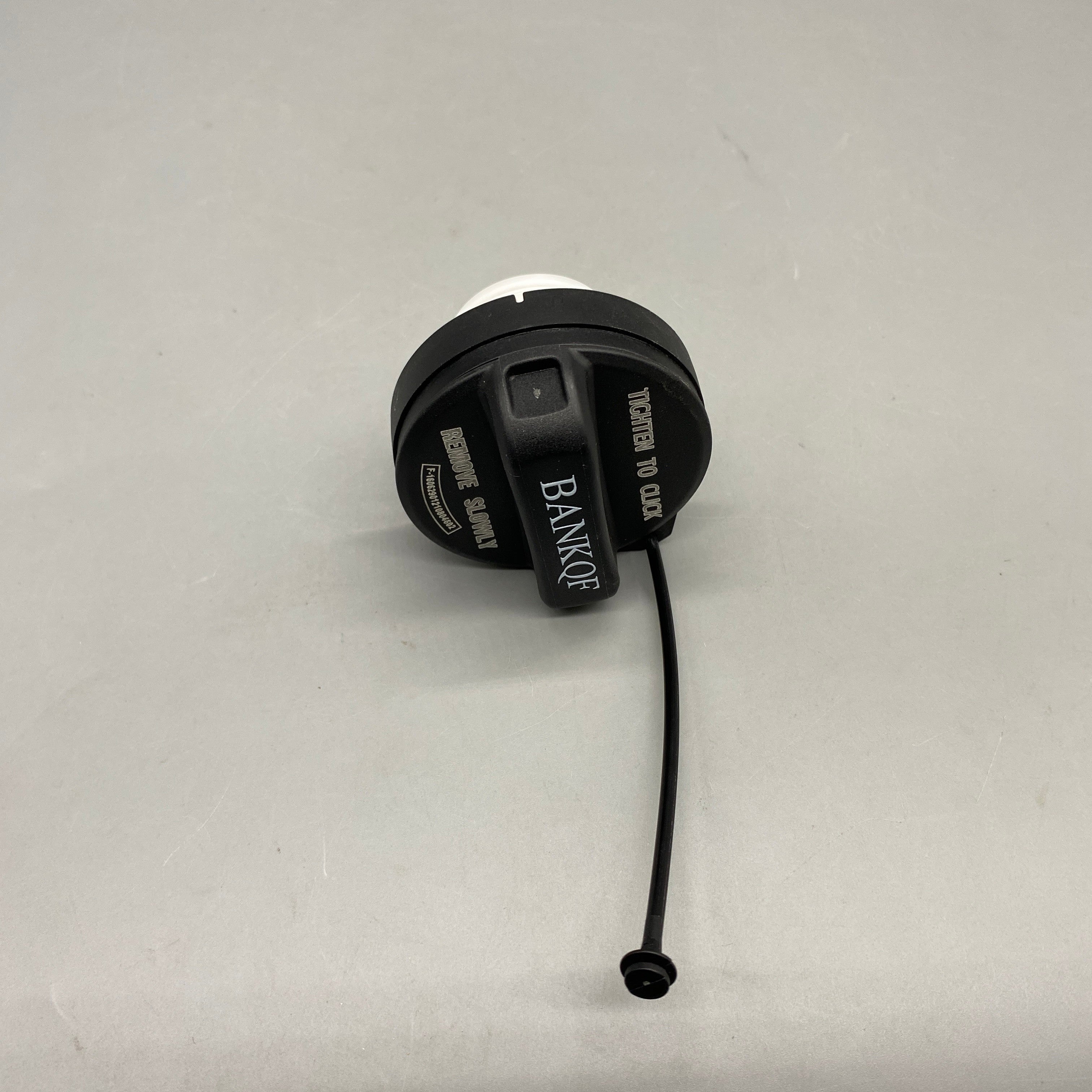 BANKQF Petrol Tank Caps for Motor Cars, Threaded Design, 15cm Rope Length, Fits Round Fuel Tank Openings