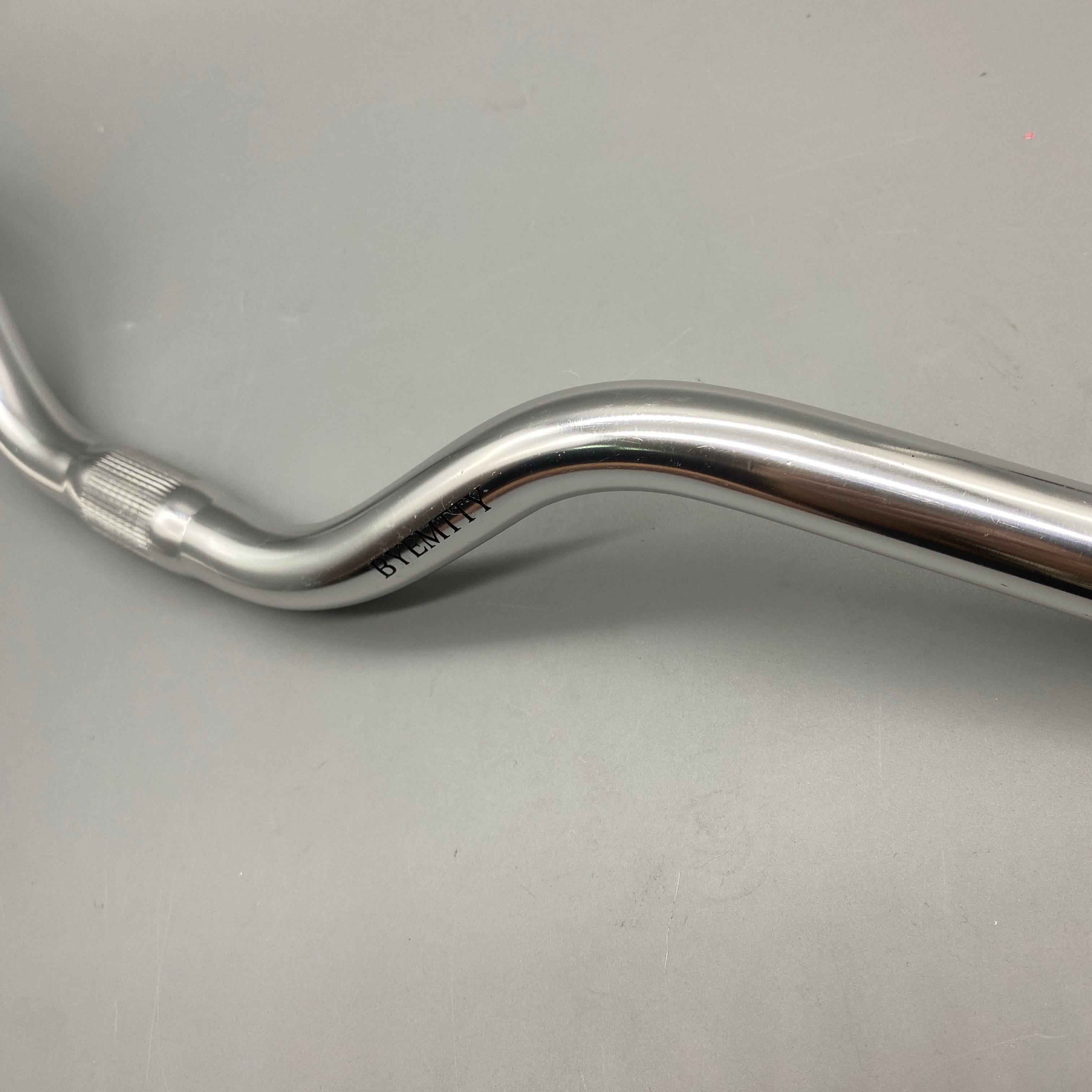 BYEMTTY Motorcycle Handlebars - 26.96x10.23 inch, 660g, Rust and Corrosion Resistant, Easy Installation, Universal 22mm Metal Handlebars with Electroplated Finish