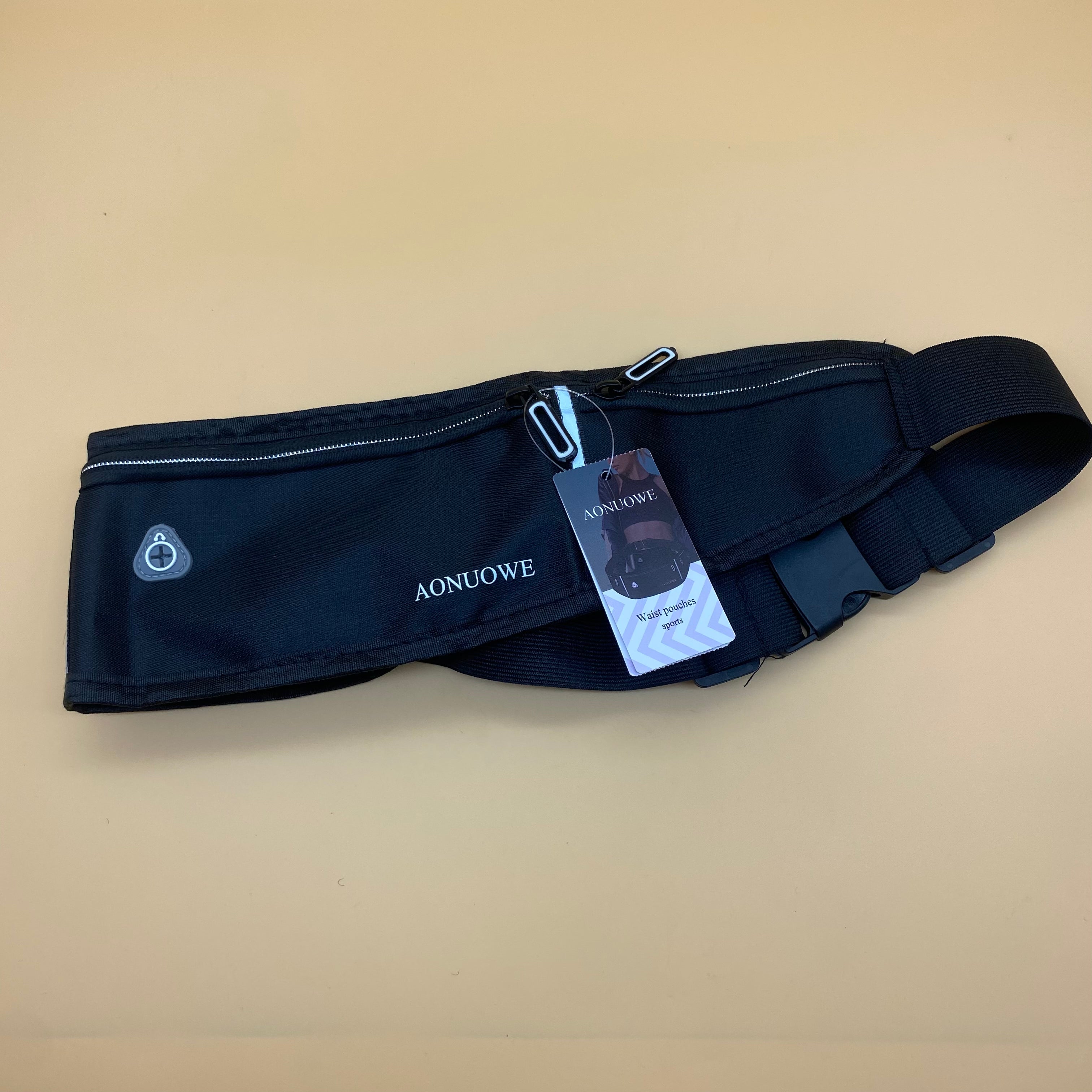 AONUOWE5 Waist pouches, 3-Zipper Pockets Waist Packs for Men Women,for Hiking Running And Cycling