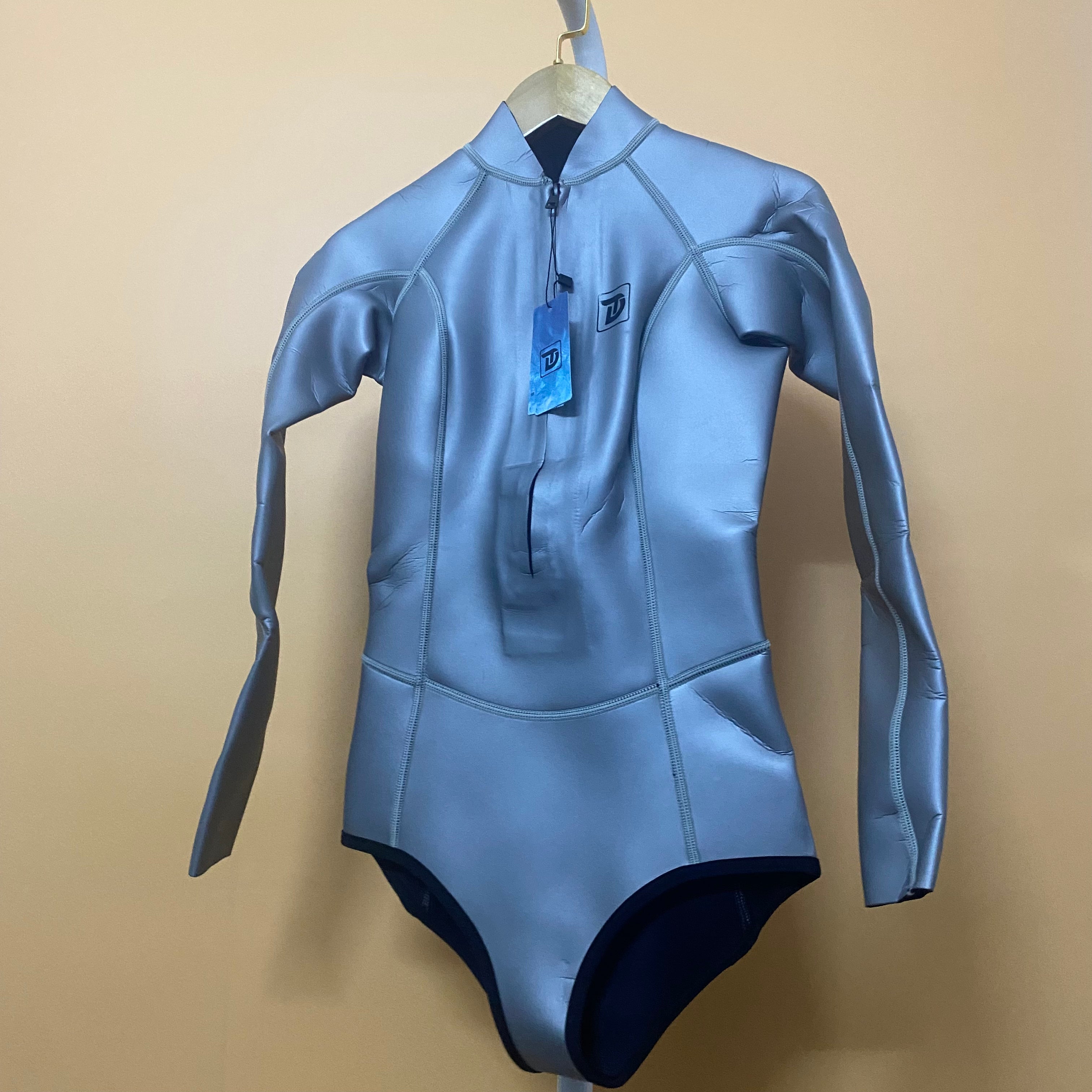 diving suits,  Women's  Shorty Wetsuit Eco Friendly Thermal Long Sleeve Front Zipper Diving Suit