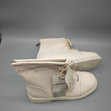 LIOERDIWE Boots – Beige, US Size 5.5, Rubber Sole, Durable & Comfortable Design