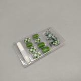 TARO BUNNY False Nail Set, 18pcs Green Plaid Press-On Nails, Fashion Design with Multiple Sizes, Easy to Apply & Comfortable Fit