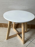 FUTETYJJZDH Fumiture made of wood or wood substitutes,Wooden Side Table, Small Coffee Table for Living Room or Bedroom, Compact 60×60×70cm, Wood Material, Sturdy and Stylish Design
