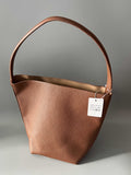 FIONAGEO Leather Shoulder Bags – 150g, 25×16.5×20cm, 48cm Shoulder Strap, Stylish and Durable